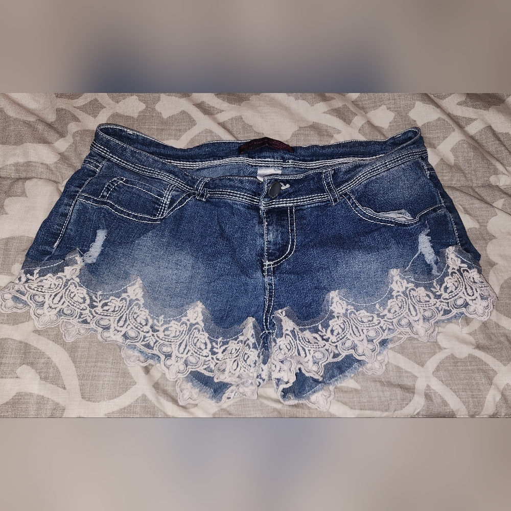 Lace trimmed jean shorts junior size 13